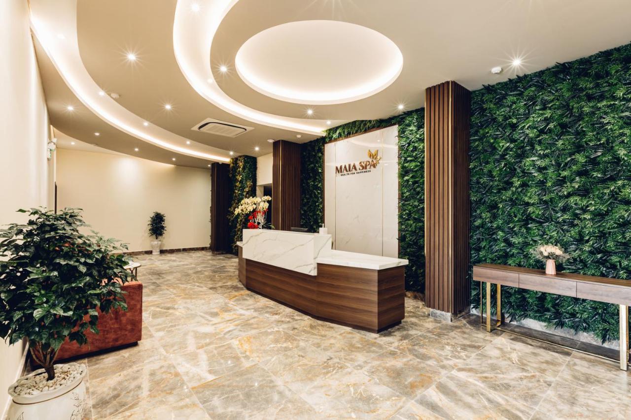 Phu Thang Grand Hotel Duc Hoa エクステリア 写真